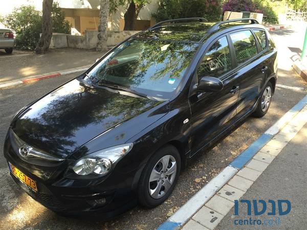 2010' Hyundai i30 photo #1