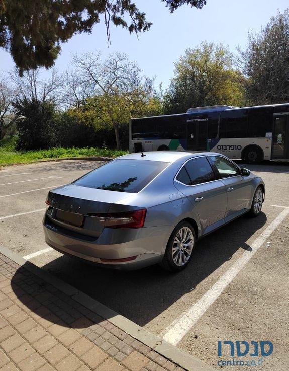 2020' Skoda Superb סקודה סופרב photo #5