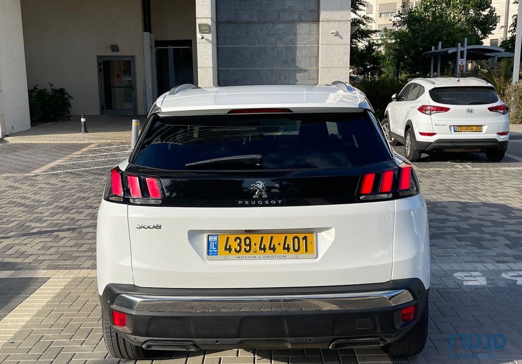 2018' Peugeot 3008 פיג'ו photo #5