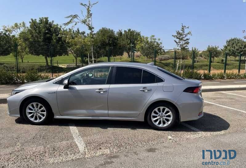 2019' Toyota Corolla טויוטה קורולה photo #2