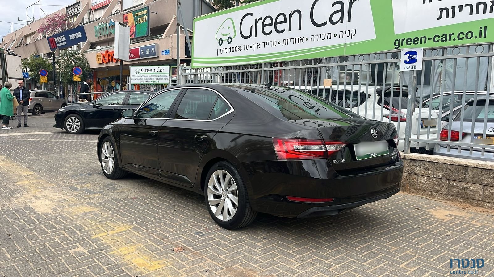 2016' Skoda Superb photo #4