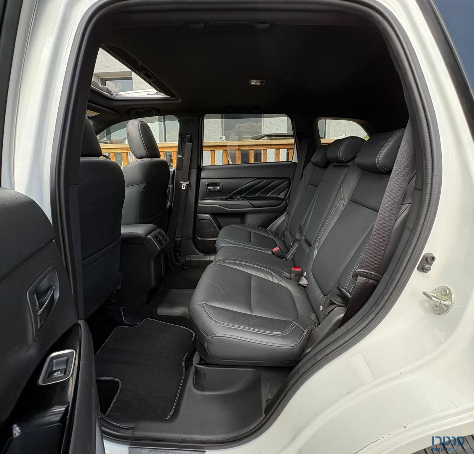 2020' Mitsubishi Outlander מיצובישי אאוטלנדר photo #5