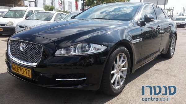 2010' Jaguar XJ photo #1