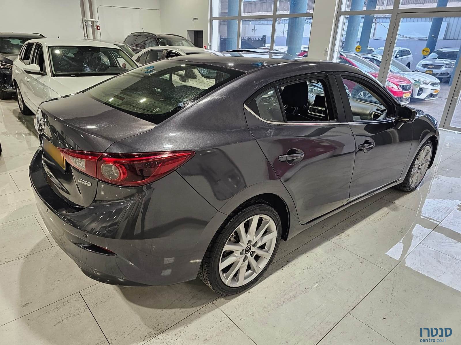 2018' Mazda 3 Sport photo #3