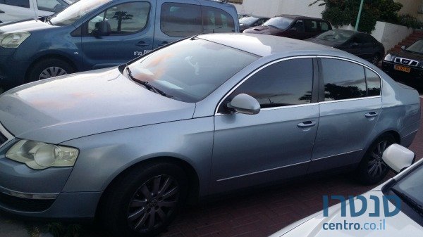 2006' Volkswagen Passat photo #1