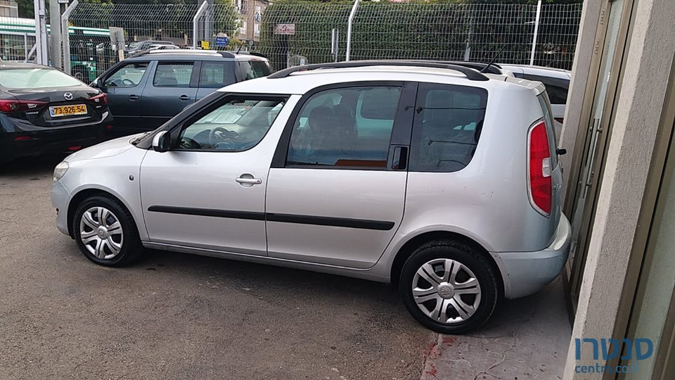 2014' Skoda Roomster photo #2