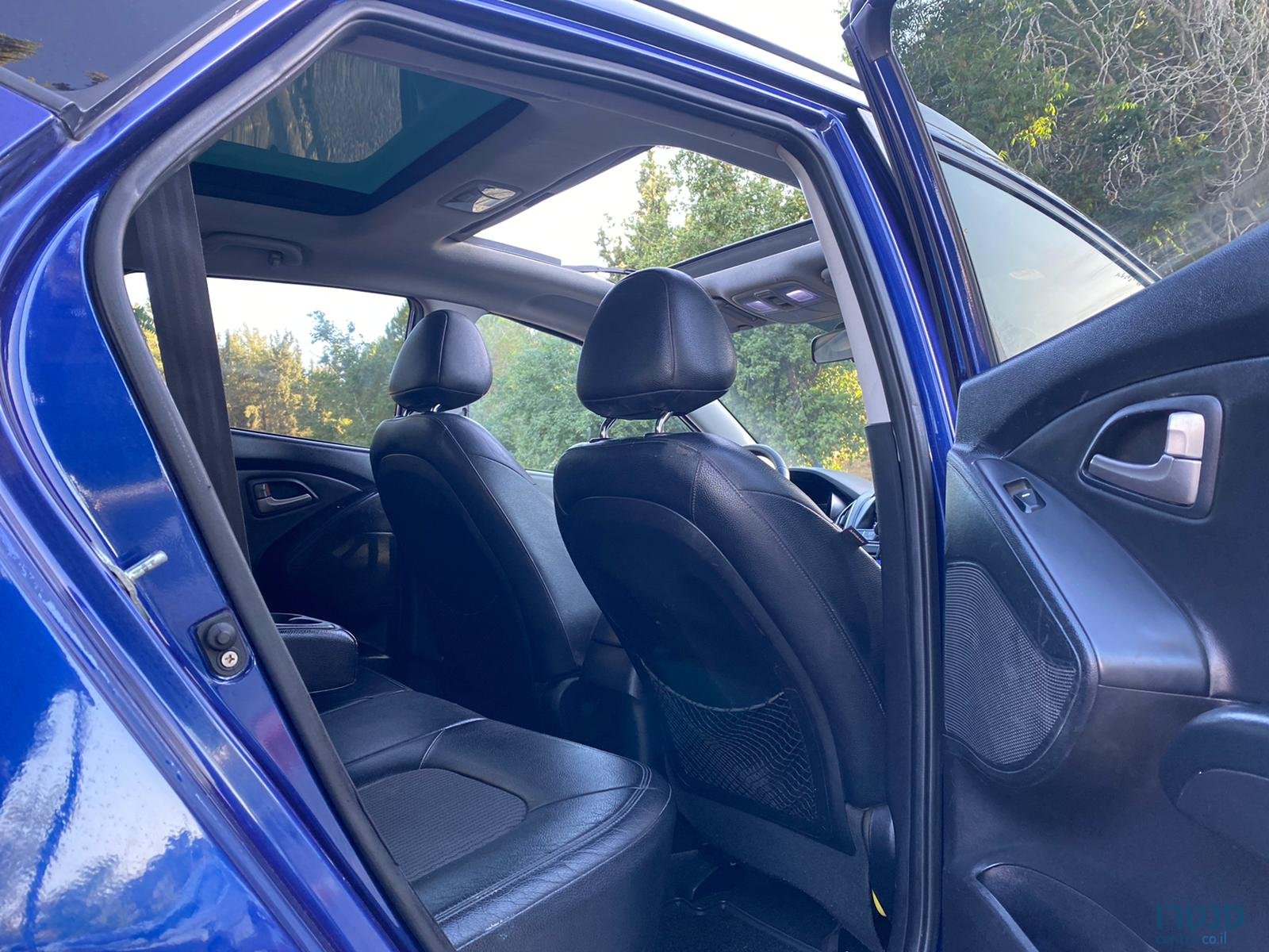 2010' Hyundai ix35 photo #6