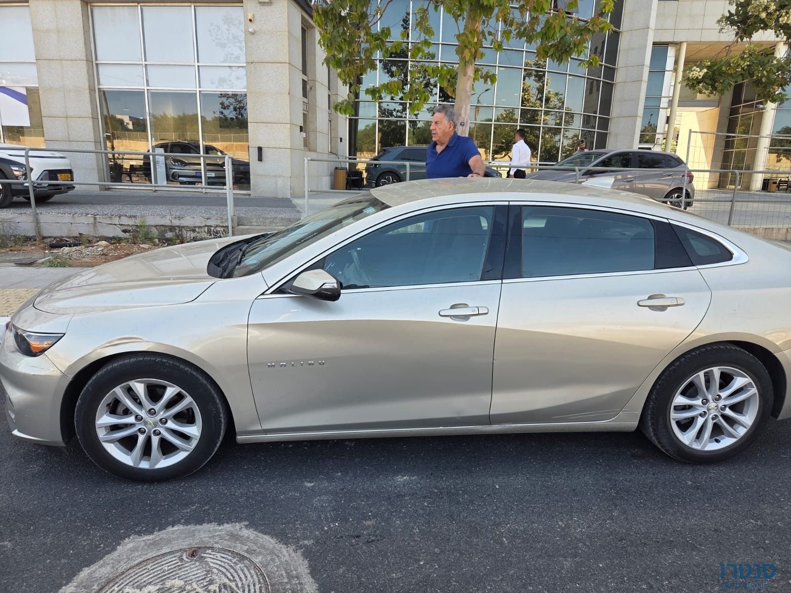 2017' Chevrolet Malibu שברולט מאליבו photo #1