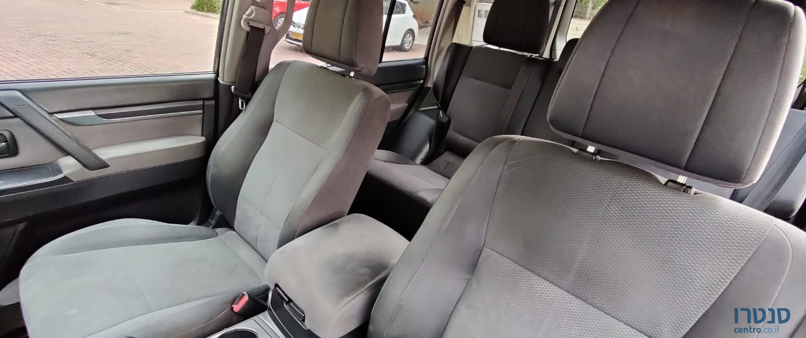 2008' Mitsubishi Pajero מיצובישי פג'רו photo #2