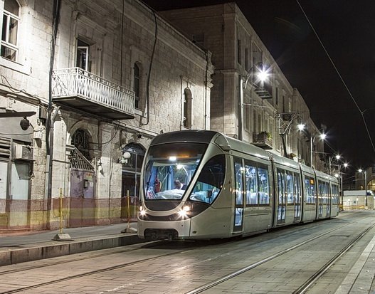 Испанский профсоюз не хочет строить трамвай в "оккупированном" Иерусалиме