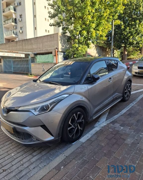 2017' Toyota C-HR טויוטה photo #3