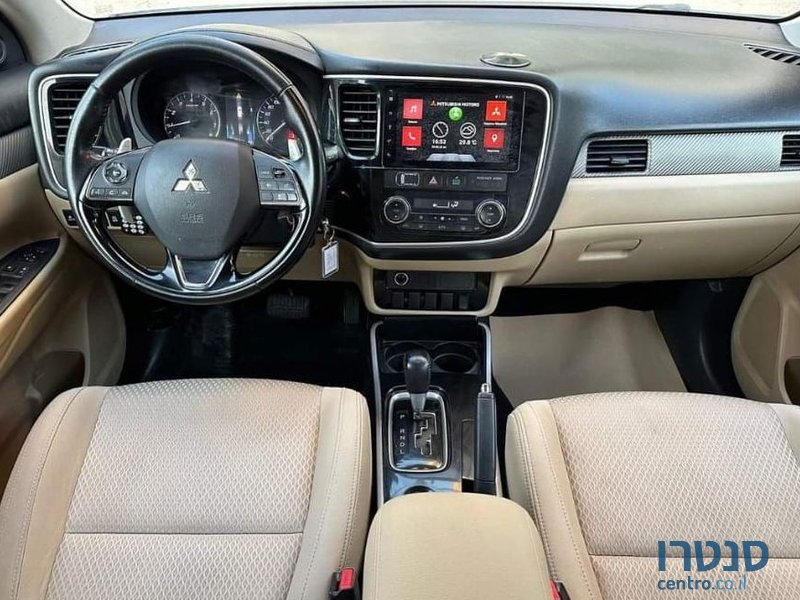 2018' Mitsubishi Outlander מיצובישי אאוטלנדר photo #2