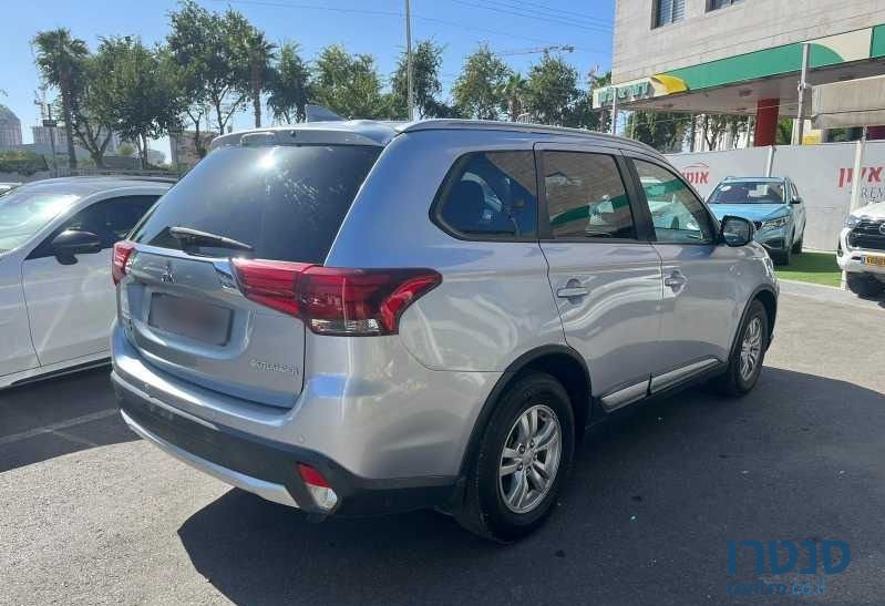 2017' Mitsubishi Outlander מיצובישי אאוטלנדר photo #3