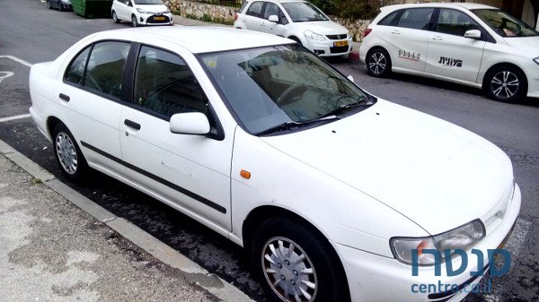 1998' Nissan Almera photo #2