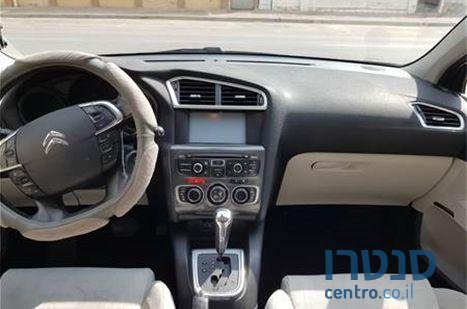 2011' Citroen C4 C4 סיטרואן photo #3
