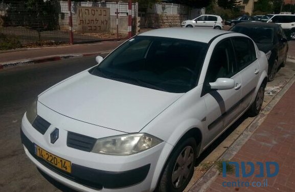 2005' Renault Megane photo #1