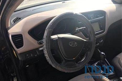 2015' Hyundai i20 יונדאי photo #1