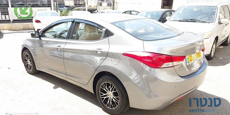 2013' Hyundai i35 photo #1