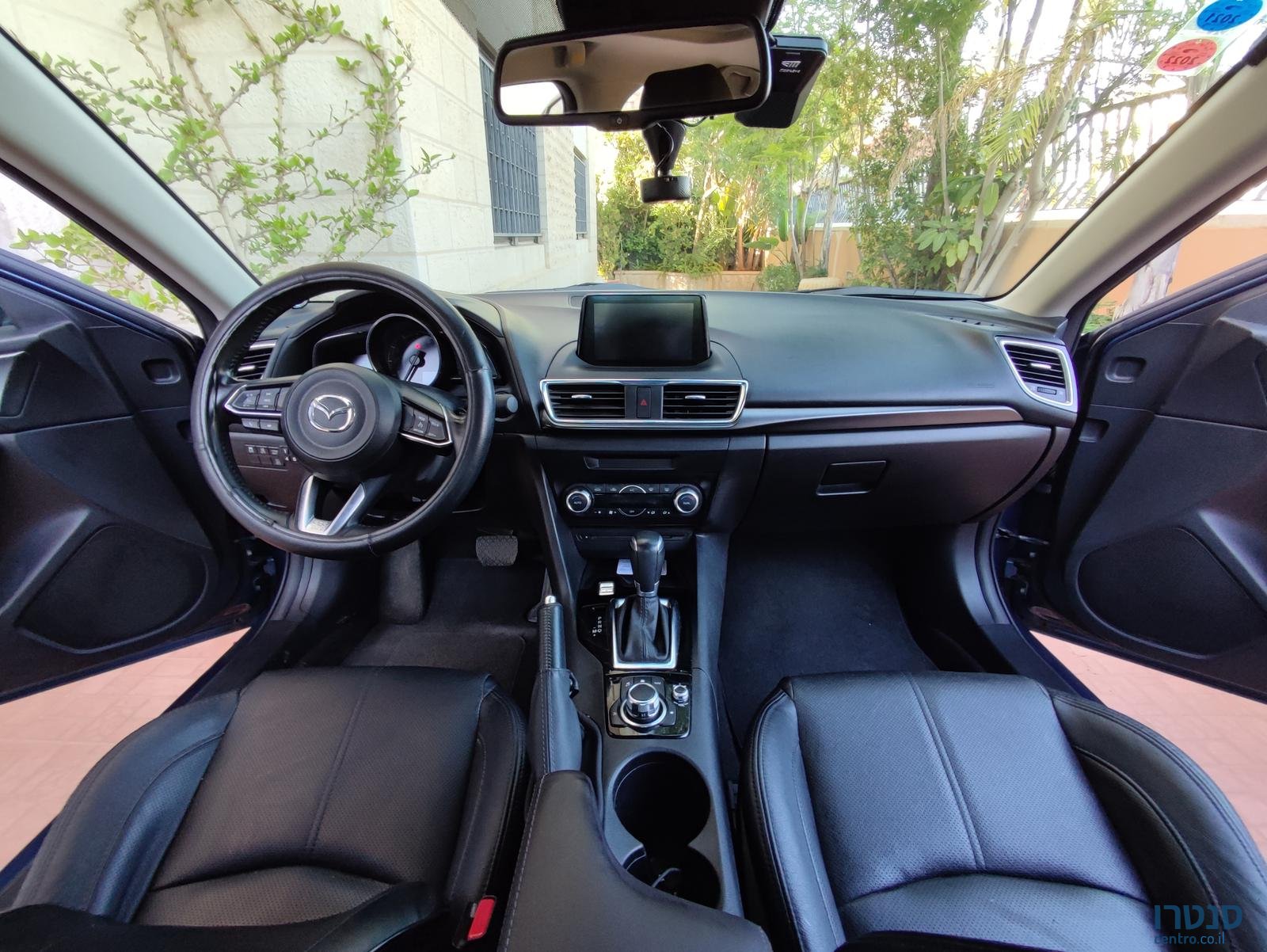 2017' Mazda 3 photo #7