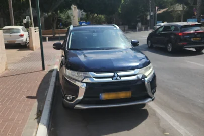 2016' Mitsubishi Outlander מיצובישי אאוטלנדר