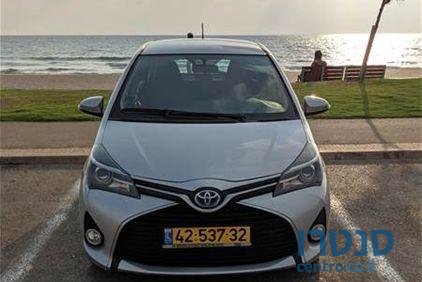 2015' Toyota Yaris טויוטה יאריס photo #2