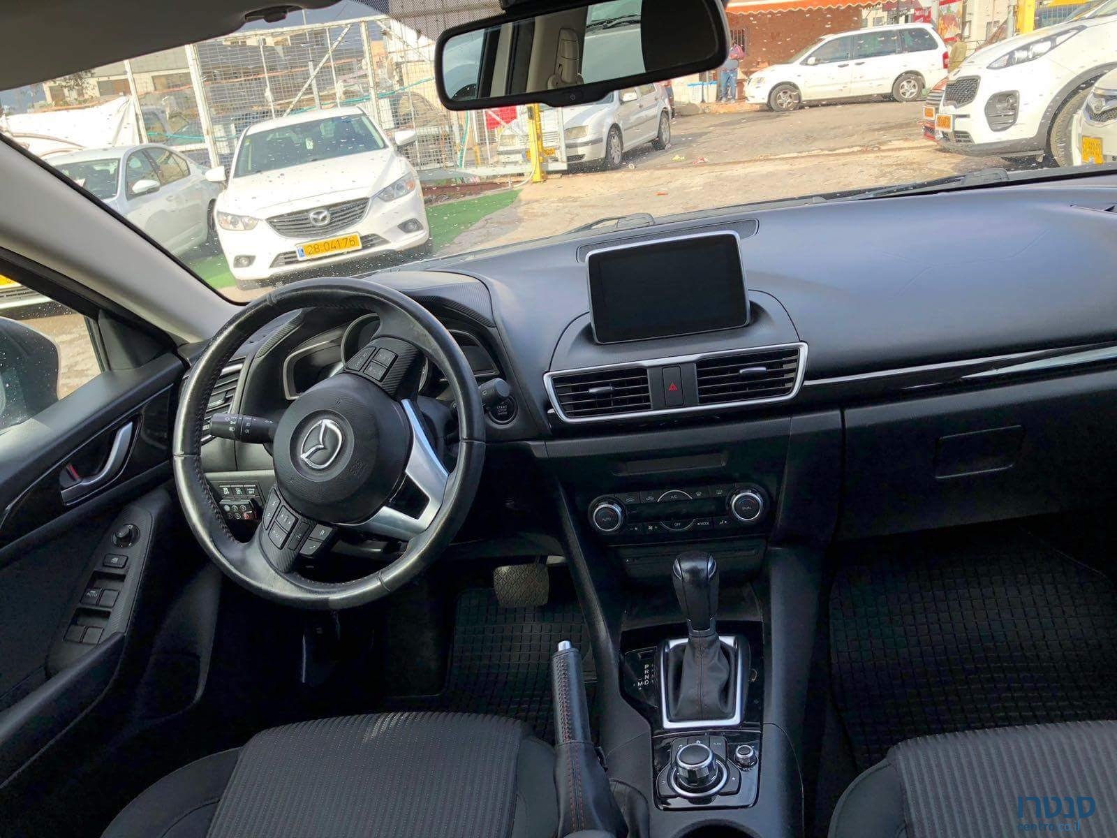 2015' Mazda 3 photo #3