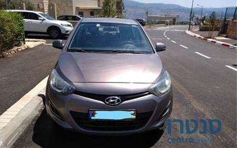 2013' Hyundai i20 יונדאי אינספייר photo #3