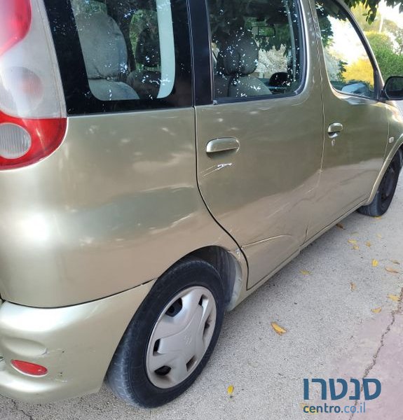 2001' Toyota Yaris טויוטה יאריס photo #2