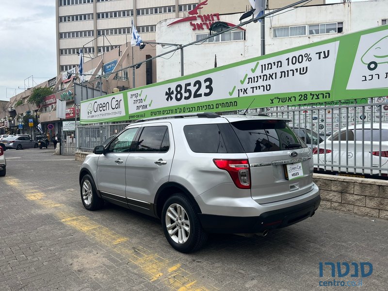 2014' Ford Explorer photo #6