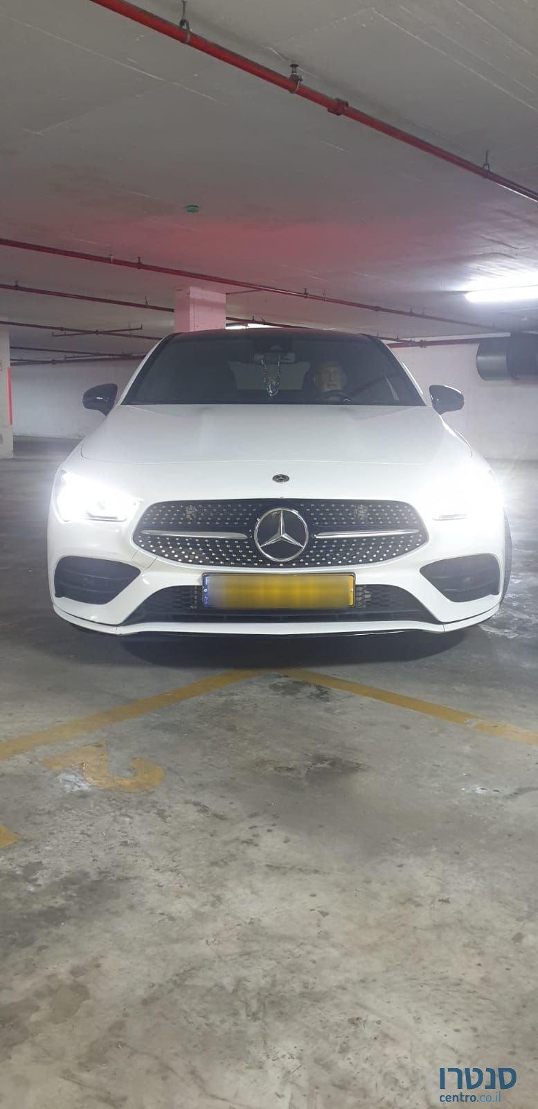 2022' Mercedes-Benz 180 מרצדס photo #1