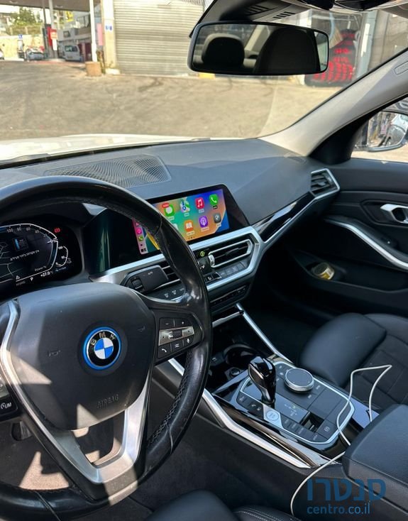 2022' BMW 3 Series ב.מ.וו סדרה 3 photo #2