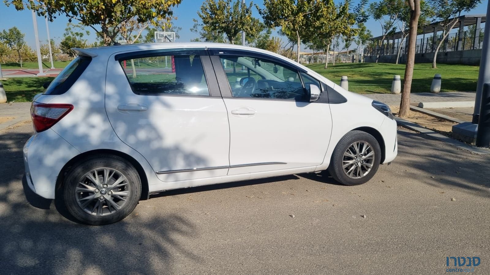 2020' Toyota Yaris טויוטה יאריס photo #6