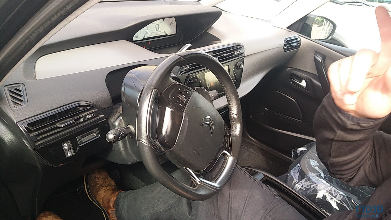 2016' Citroen C4 Picasso photo #3