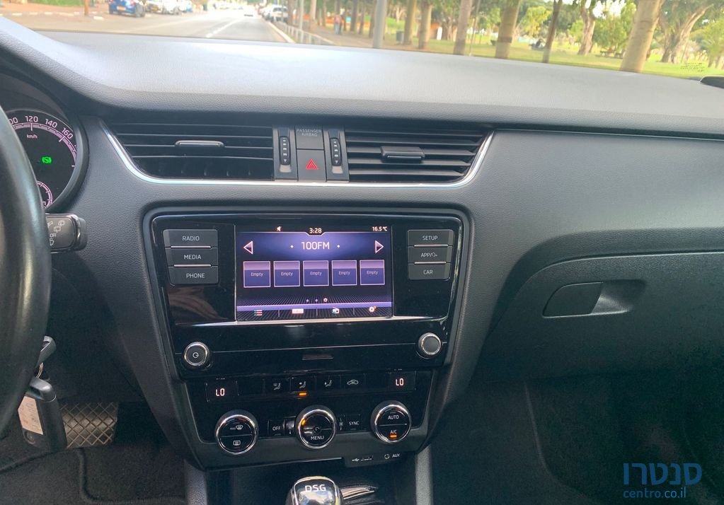 2017' Skoda Octavia סקודה אוקטביה photo #6