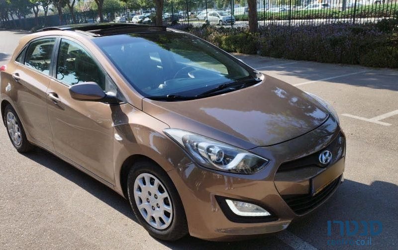 2014' Hyundai i30 יונדאי photo #2