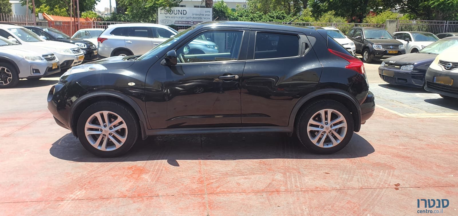 2012' Nissan Juke photo #4