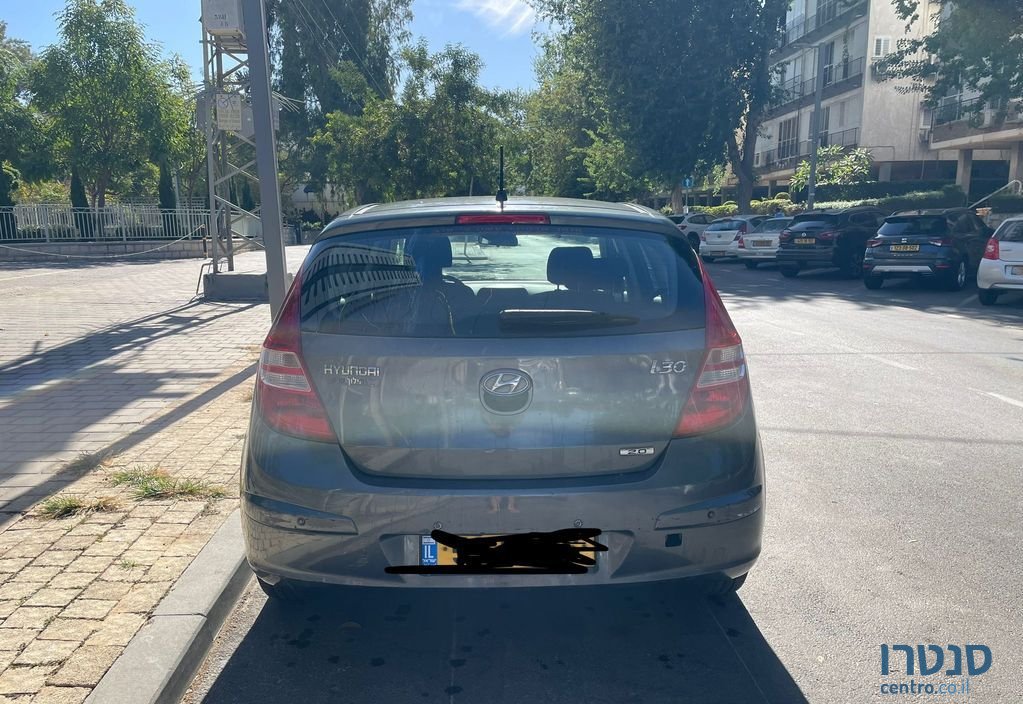 2009' Hyundai i30 יונדאי photo #1