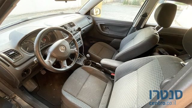 2013' Skoda Fabia סקודה פאביה photo #5