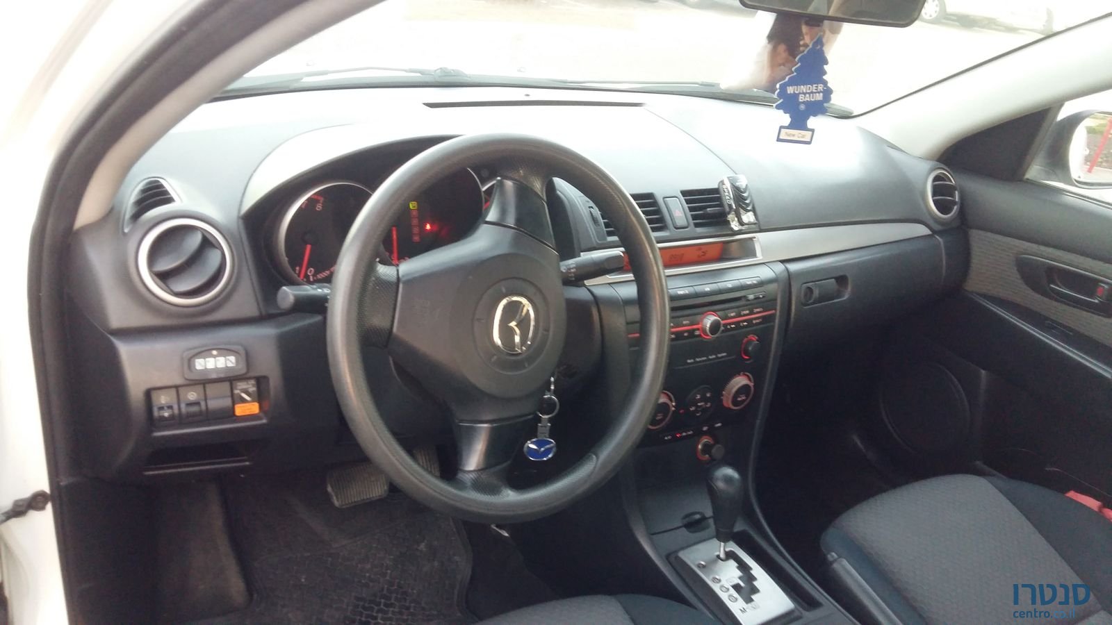 2005' Mazda 3 photo #5