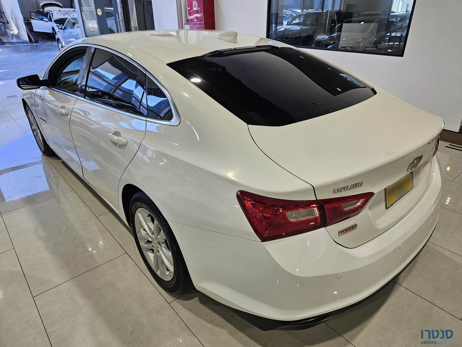 2016' Chevrolet Malibu photo #3