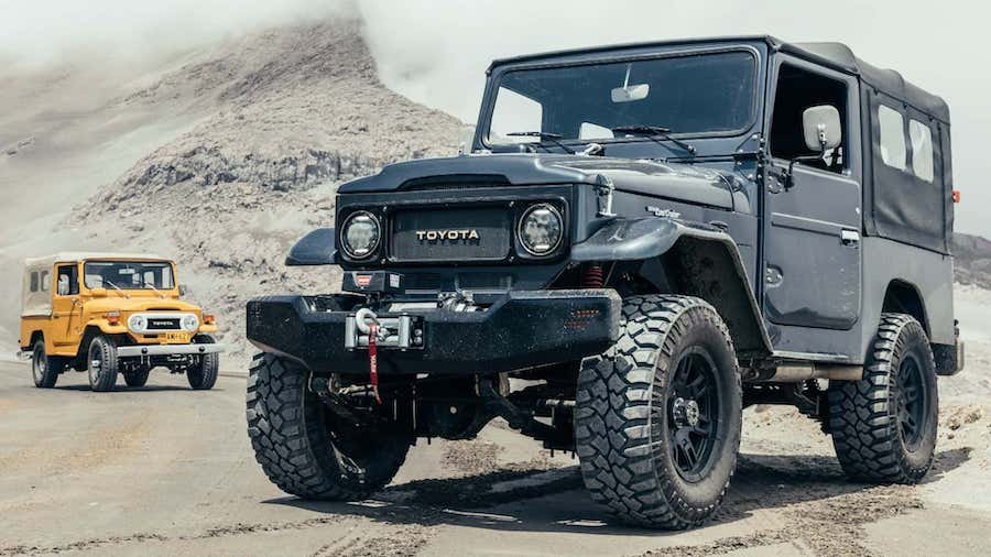 Good Old Toyota FJ Keeps the Retro Vibes, but What an Engine It's Got Now!