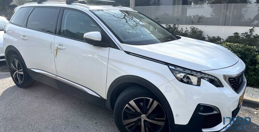 2020' Peugeot 5008 פיג'ו photo #6