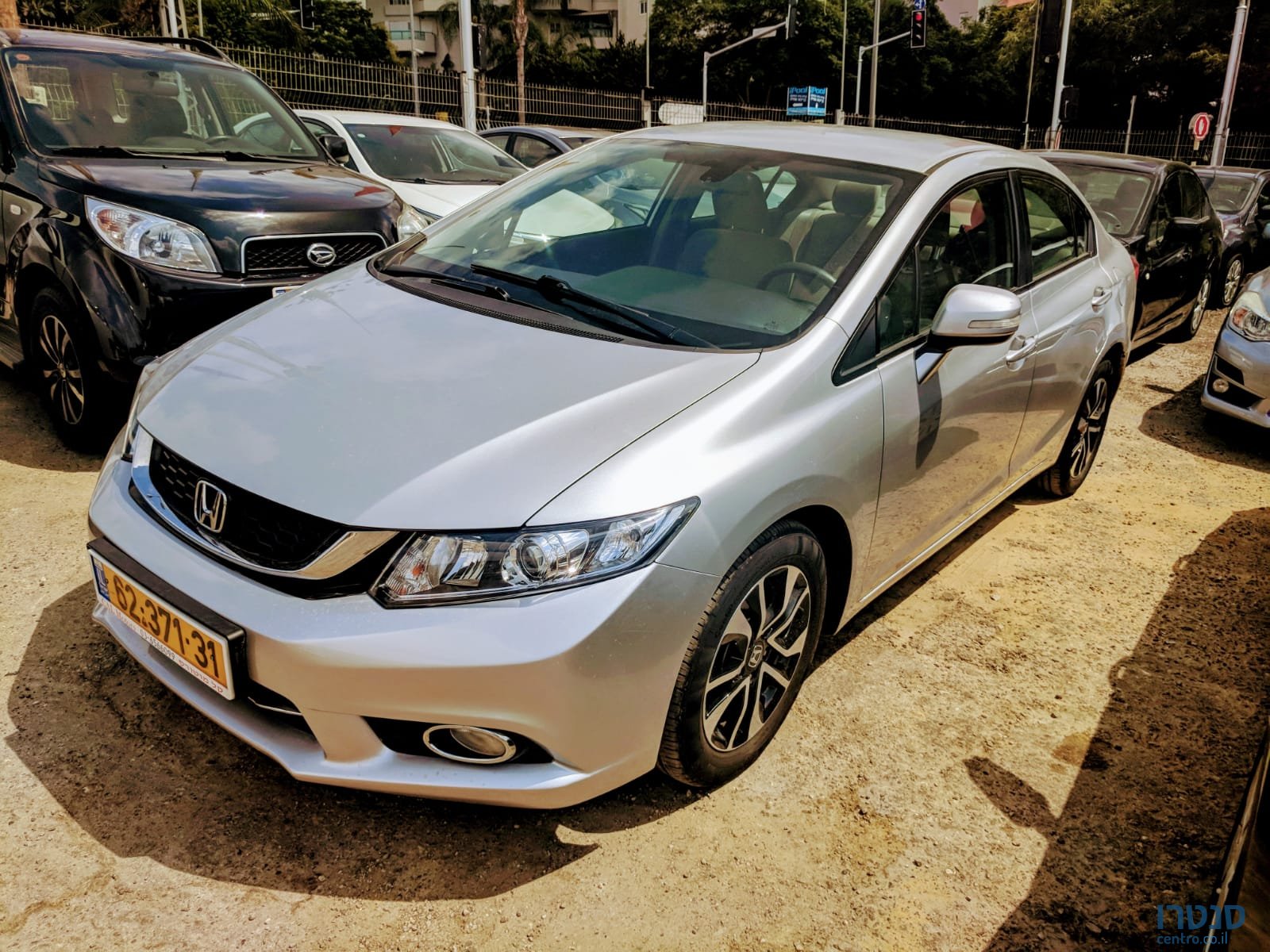 2015' Honda Civic photo #2