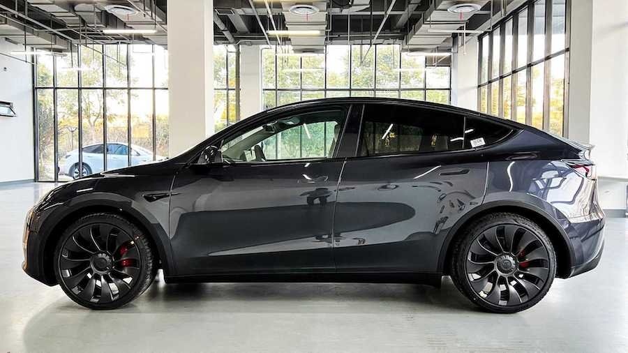Tesla отзывает 3470 автомобилей Model Y