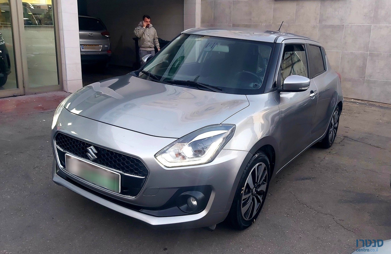 2020' Suzuki Swift photo #2