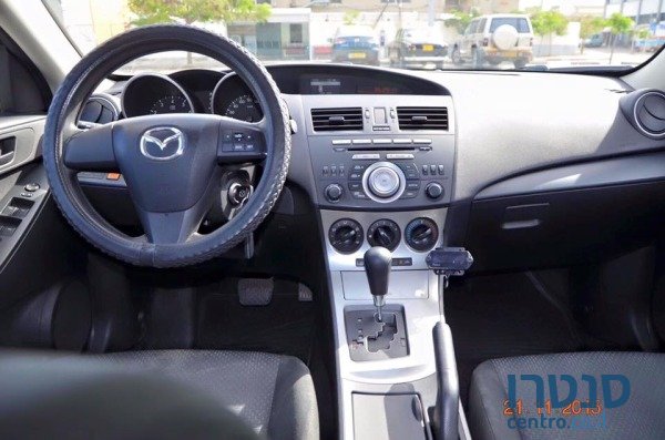 2009' Mazda 3 photo #4