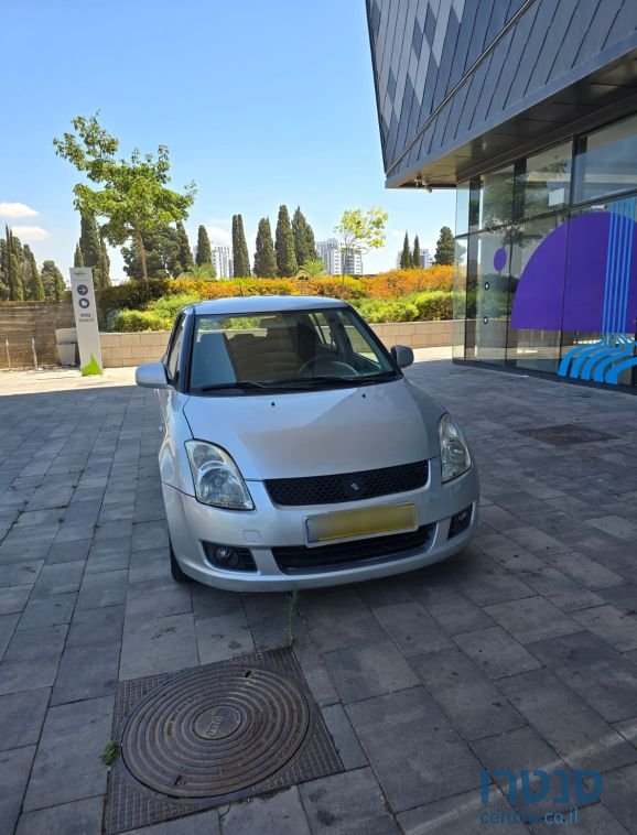 2009' Suzuki Swift סוזוקי סוויפט photo #2