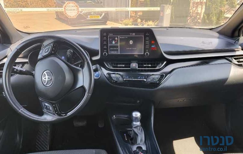 2020' Toyota C-HR טויוטה photo #5