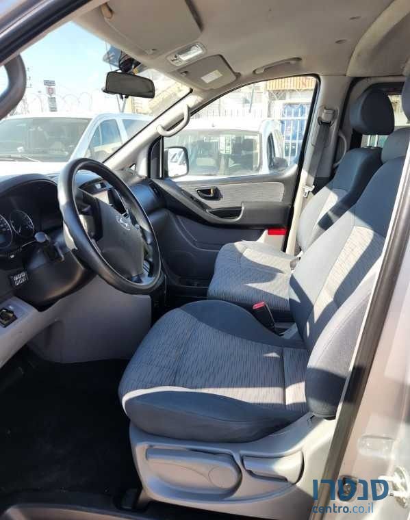 2018' Hyundai i800 יונדאי photo #5