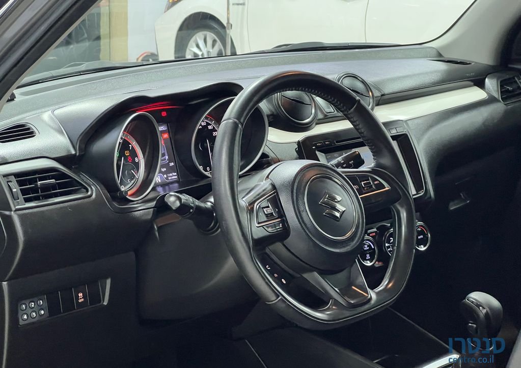 2018' Suzuki Swift סוזוקי סוויפט photo #6